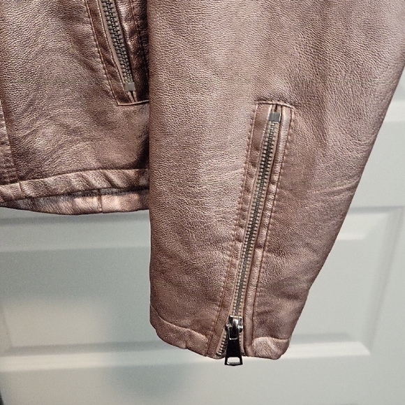Baccini Women's Champaigne Metallic Vegan Leather Jacket - Picture 6 of 11